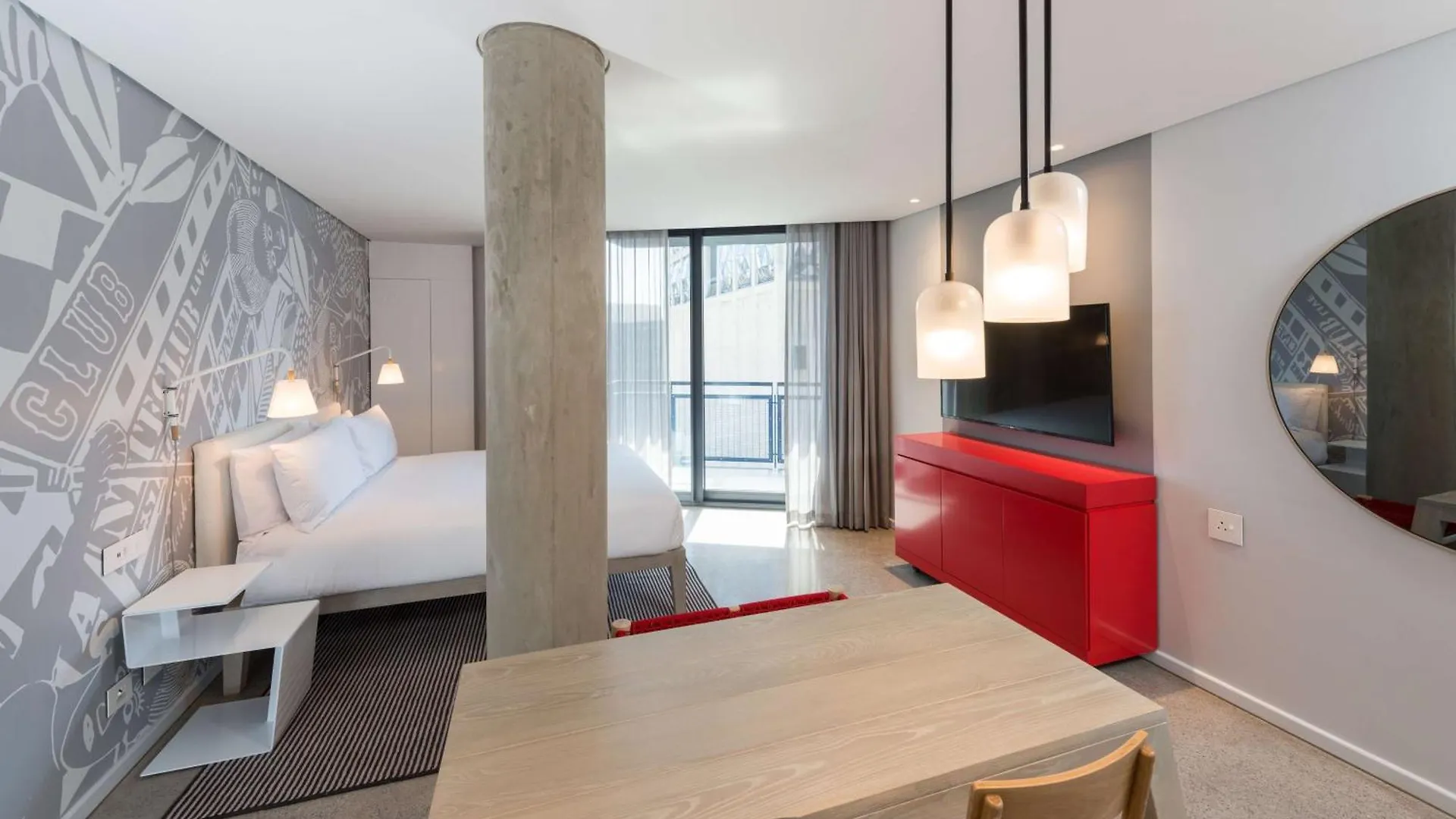 Radisson Red Hotel V&A Waterfront Cape Town