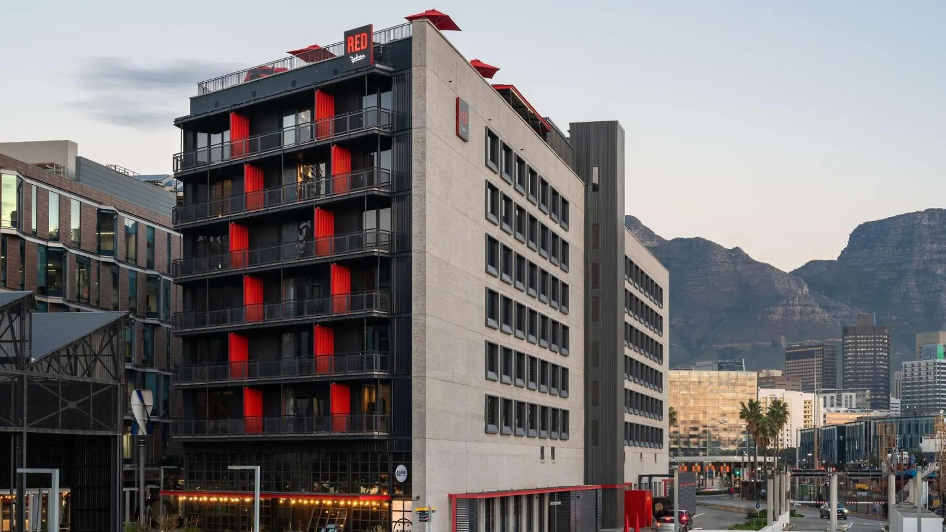 Radisson Red Hotel V&A Waterfront Cape Town