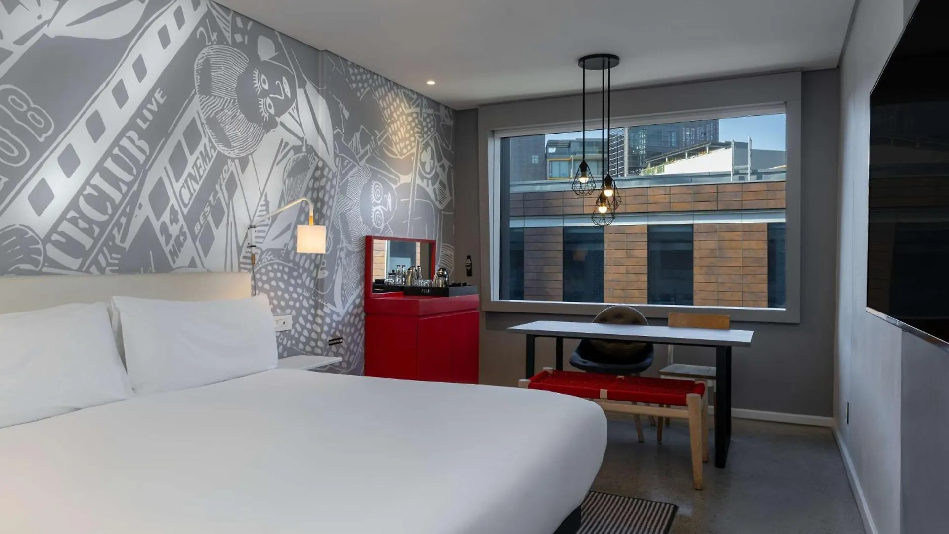 Radisson Red Hotel V&A Waterfront Cape Town