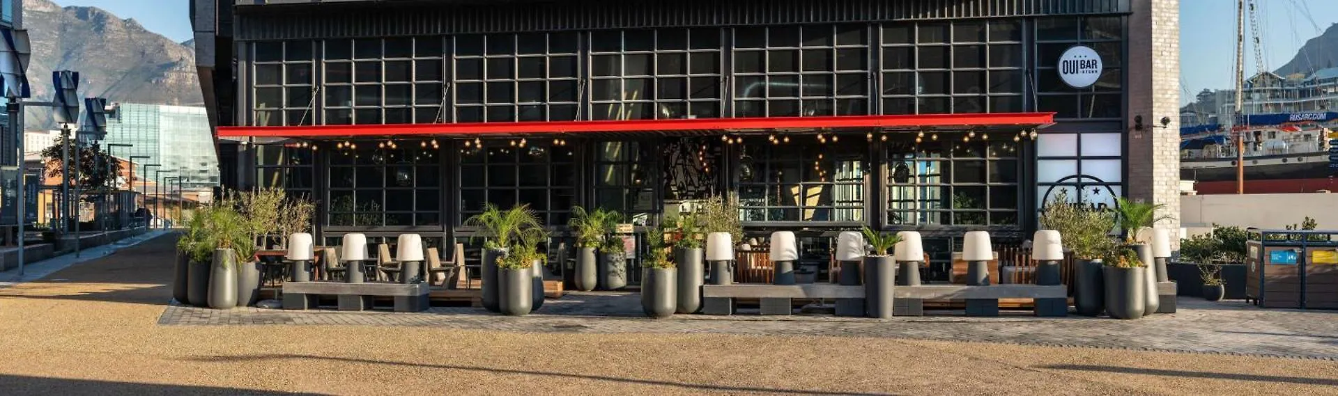 Radisson Red Hotel V&A Waterfront Cape Town 3*,