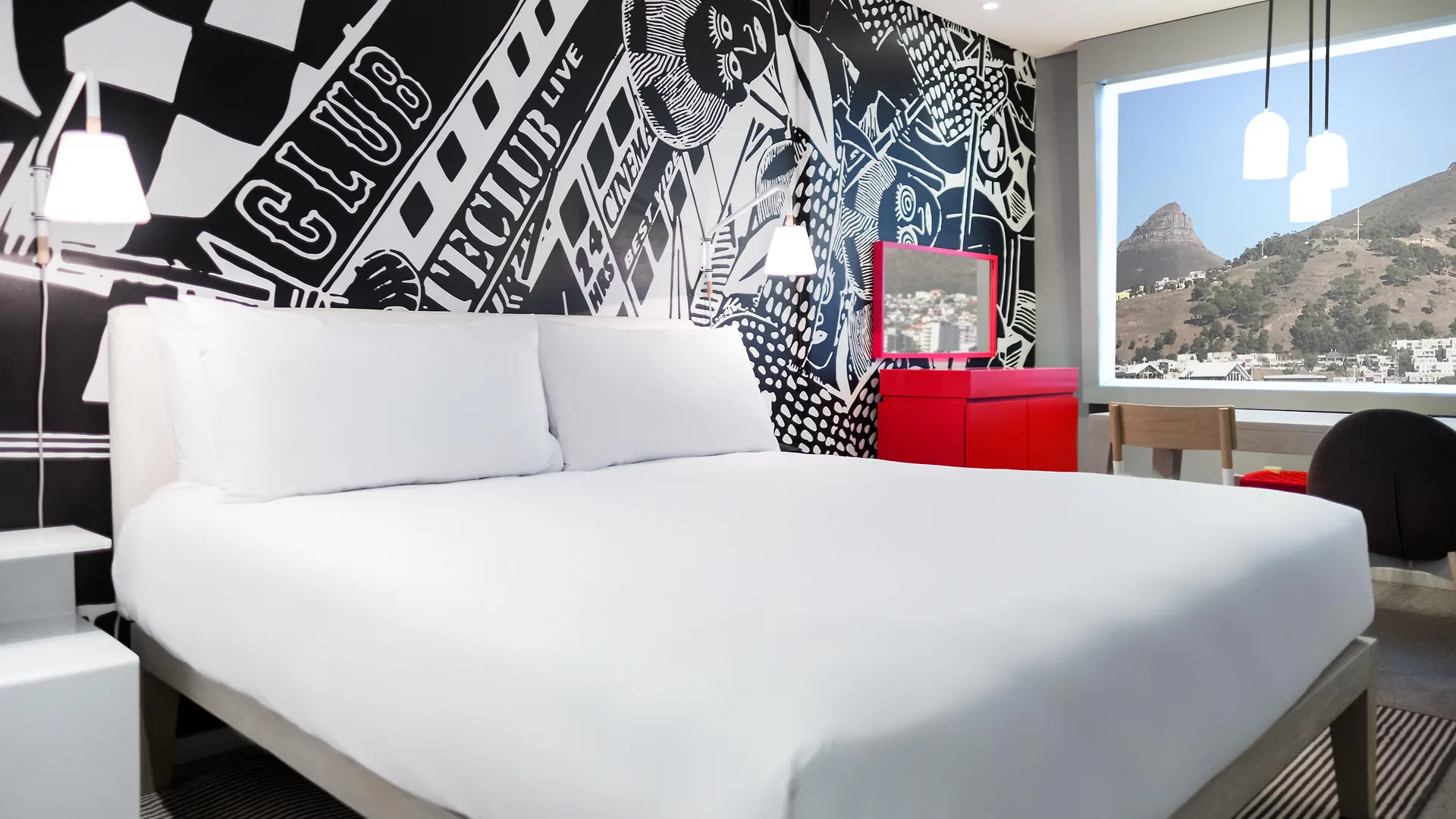 Radisson Red Hotel V&A Waterfront Cape Town