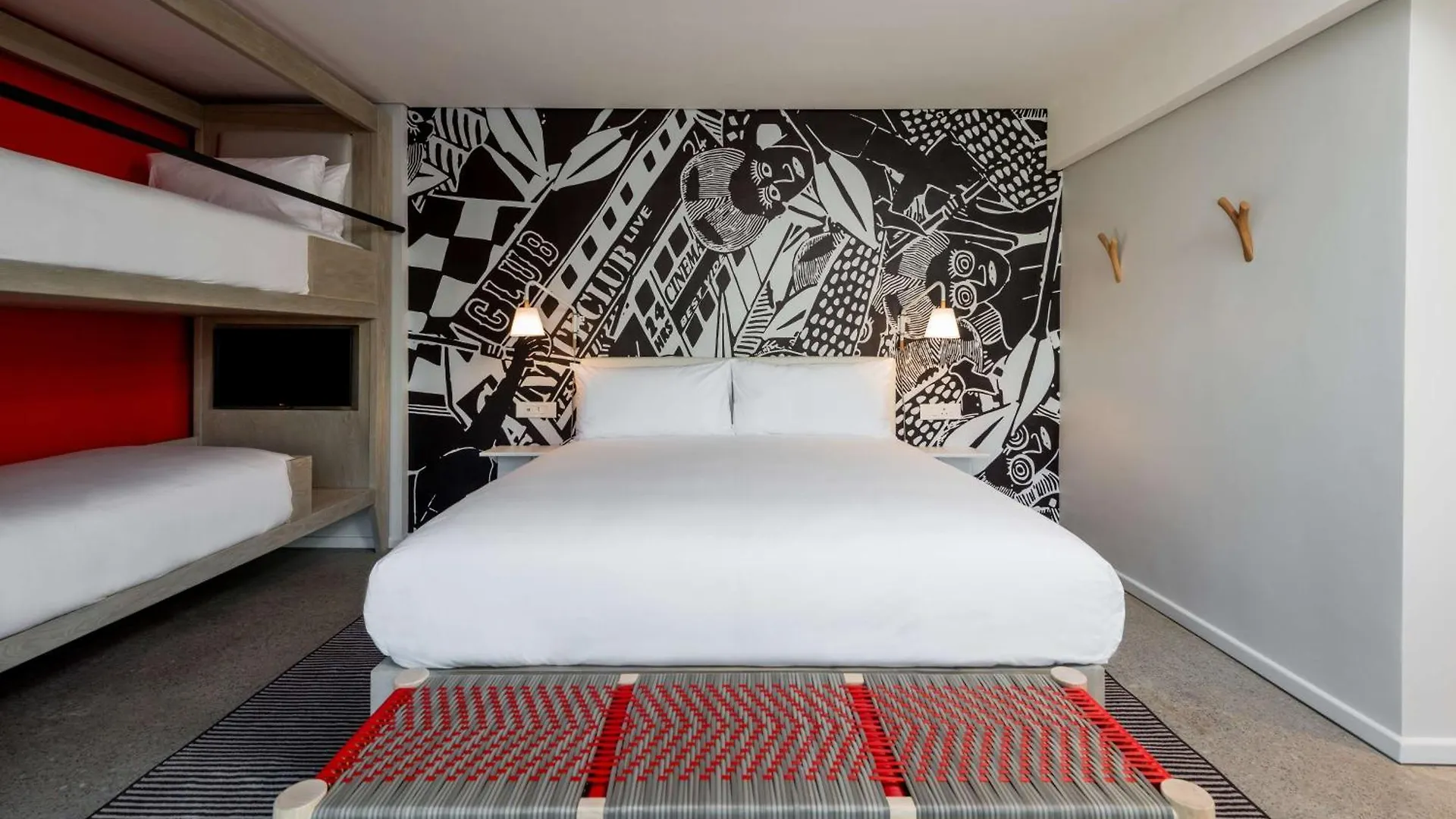 ****  Radisson Red Hotel V&A Waterfront Cape Town South Africa